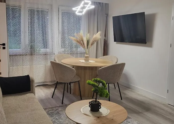 Aleklimat - Wśród Zieleni - Obok Wyjścia Na Szlak *